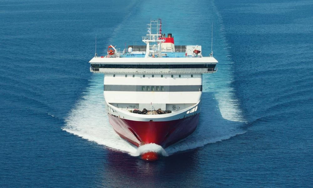 Ελληνική ακτοπλοϊα: "Βουτιά" των εσόδων της μέσα στο 2020